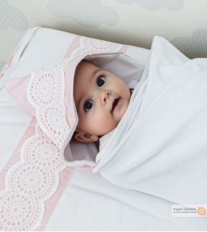 Toalha de Banho com Fralda e Capuz Delicatto 90 x 70 cm