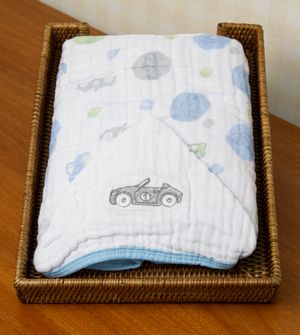 Toalha de Banho Soft com Capuz Bordado 90 x 80cm