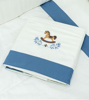 Jogo de Lençol para Berço Bordado Cavalinho com 3 peças