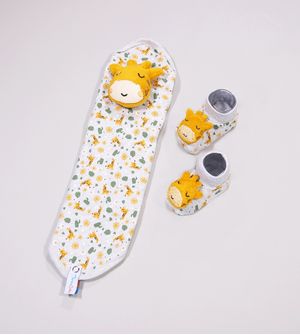 Kit Pantufa e Naninha Girafa