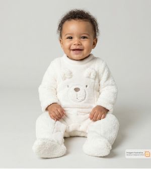 Macacão Plush Abraço de Urso