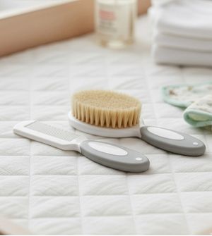 Kit Pente e Escova com Cerdas Naturais Twibex