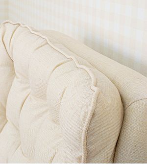 Poltrona Amamentação Ana Clara Balanço e Giro com Puff - Linho