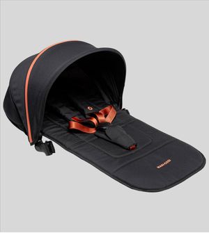Oslo Newborn Cocoon Black Sport Maxi-Cosi