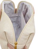Necessaire